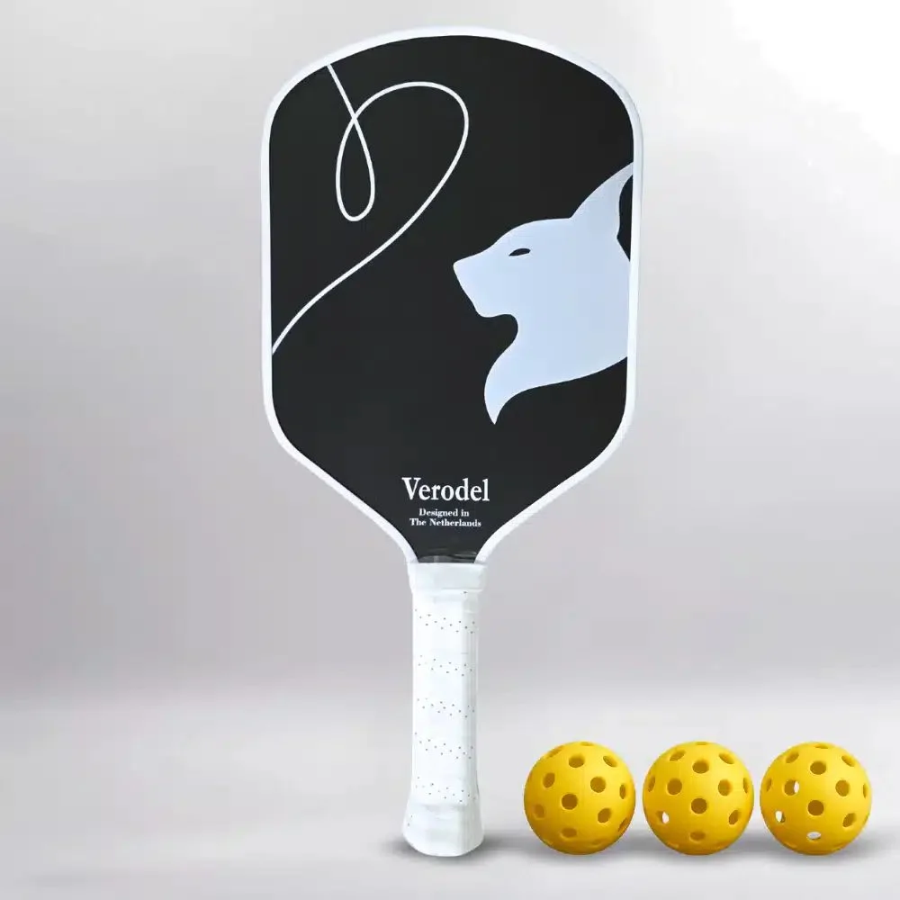De Verodel STEALTH PRO pickleball paddle in zwart en wit, met een minimalistisch design.